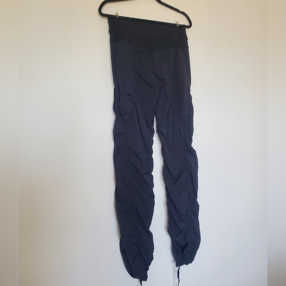 Lululemon Dance Studio Pants Black Unlined Size 8 - Picture 5 of 14